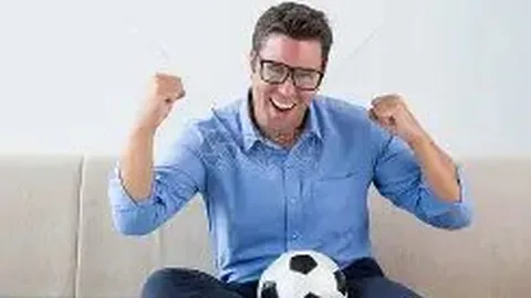 “突发转折！利物浦半场落后森林1球，穆里略独中靶心，热苏斯进球引争议！”